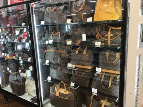LOUIS VUITTONの中央林間 ヴィトン 買取