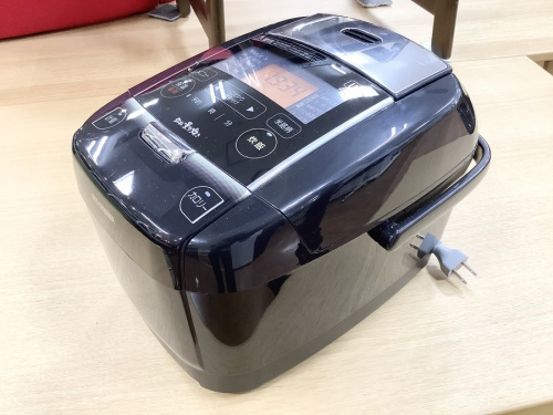 キッチン家電の炊飯器