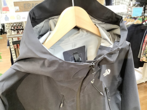 トップスのジャケット