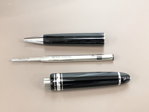 ボールペンのMONTBLANC