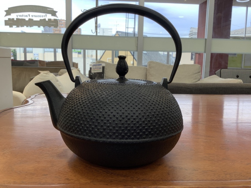 和食器の南部鉄瓶 霰