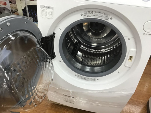 ドラム式洗濯機の乾燥機能付全自動洗濯機