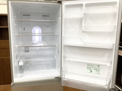 冷蔵庫の3ドア冷蔵庫