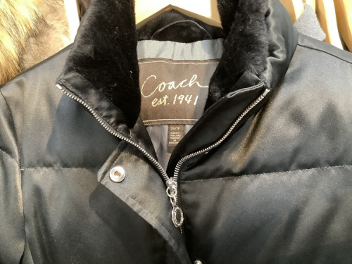 ジャケットのCOACH