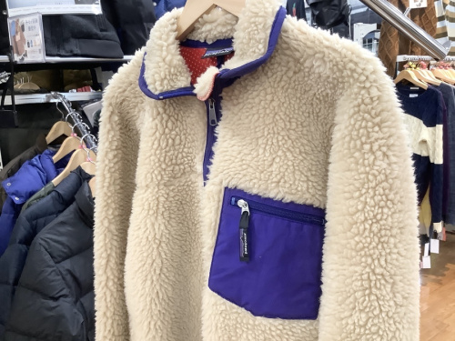 トップスのジャケット