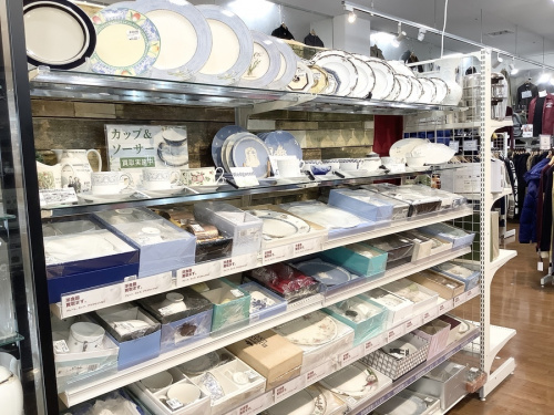 LE CREUSETの大和中央林間町田雑貨