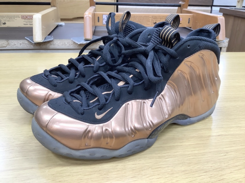 スニーカーのNIKE