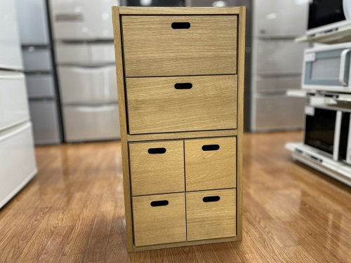 家具のスタッキングシェルフ
