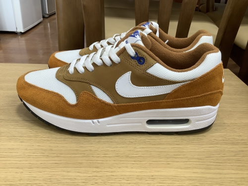 スニーカーのNIKE