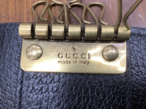 GUCCI