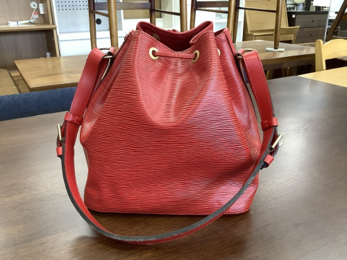 バッグのノエ