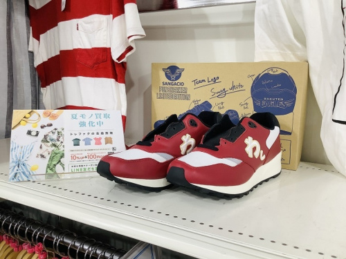 メンズファッションのスニーカー