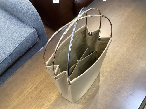 ハンドバッグのCARTIER