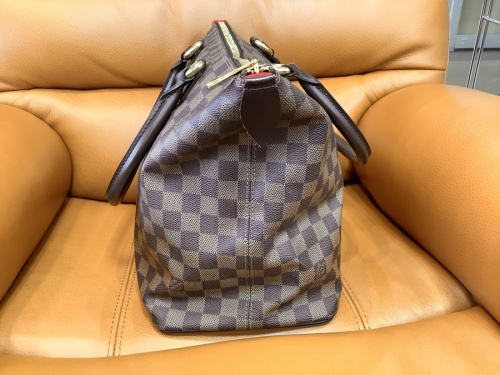 ハンドバッグのLOUIS VUITTON