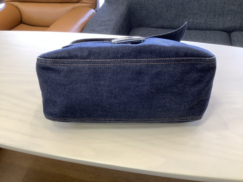 ワンショルダーバッグのFENDI