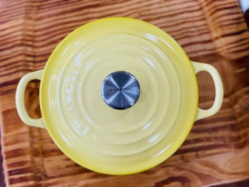 両手鍋のLE CREUSET