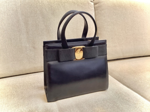 バッグ・財布のバッグ