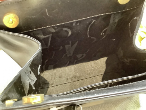 Salvatore Ferragamoの大和中央林間町田ブランド