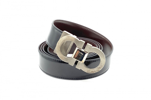 ベルトのリバーシブルレザーベルト
