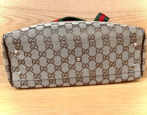 GUCCIのブランドラグジュアリー