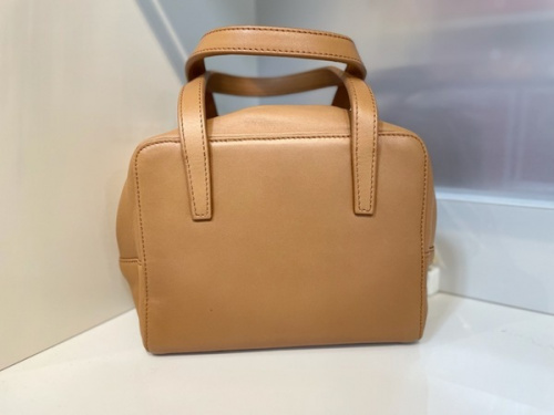 ハンドバッグのLOEWE
