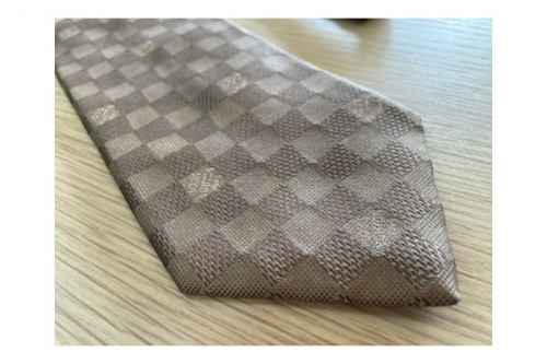 シルクのLOUIS VUITTON