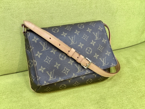 バッグ・財布のバッグ