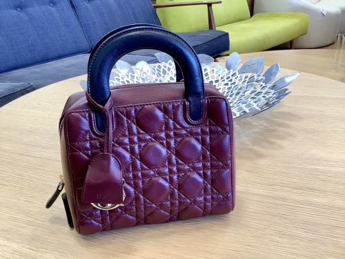 バッグ・財布のバッグ