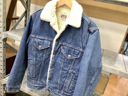 トップスのジャケット