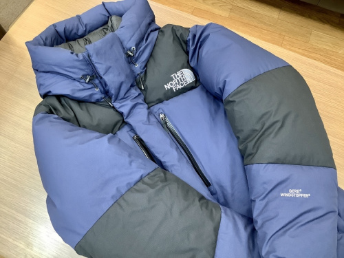 トップスのジャケット