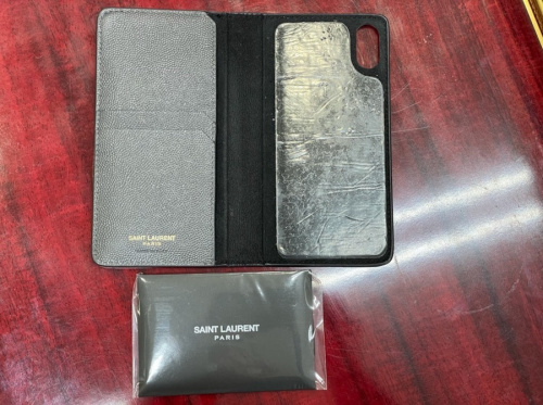 Saint Laurent Parisのシック