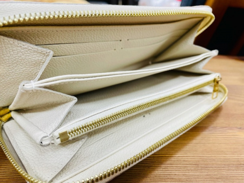 LOUIS VUITTONのアンプラント