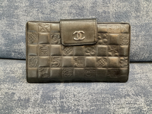 財布の2つ折り財布