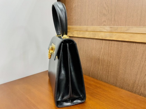 ガンチーニ2WAYショルダーバッグのSalvatore Ferragamo