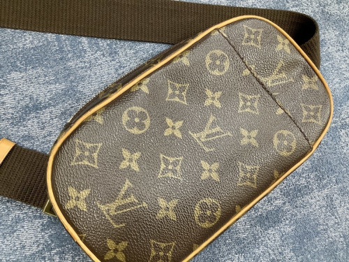 バッグのモノグラム