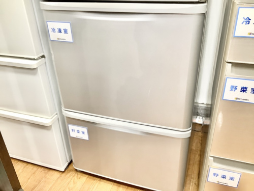冷蔵庫の3ドア冷蔵庫