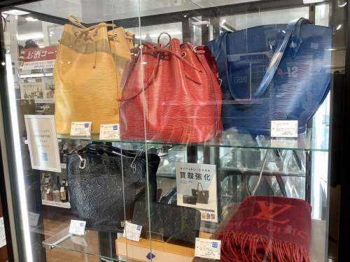 ルイヴィトンのCHANEL