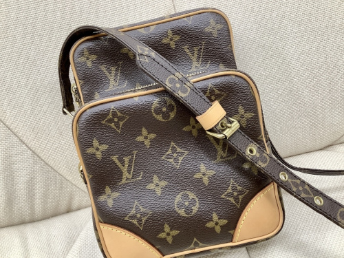 バッグ・財布のポーチ