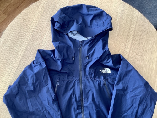 アウトドアのARC'TERYX