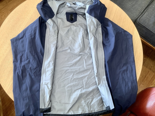 ARC'TERYXの中央林間