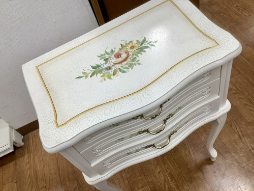 収納家具のチェスト