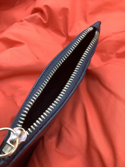 シンプルのコンパクト