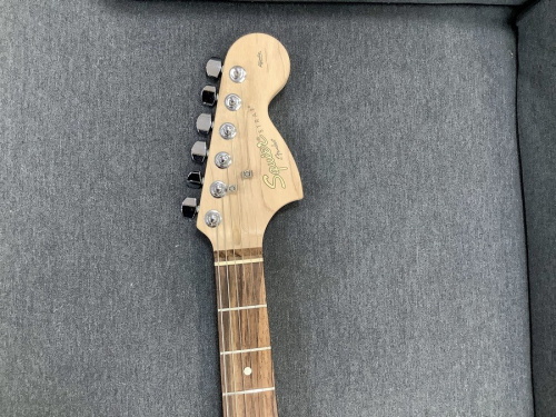 Squier by FENDERの中央林間