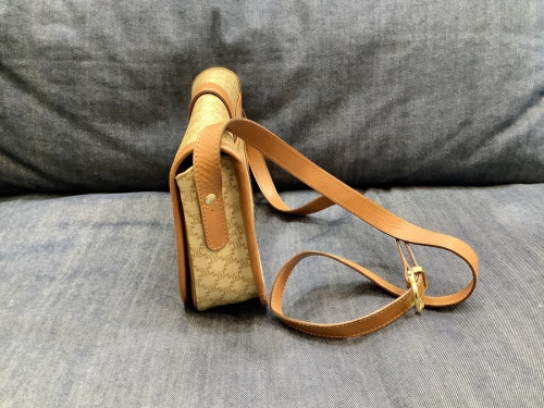 CELINEの中央林間