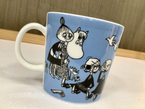 洋食器のムーミンマグ