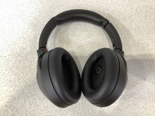 ヘッドホンのBluetoothヘッドホン