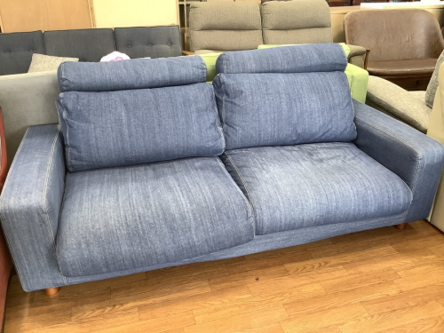 家具のソファ