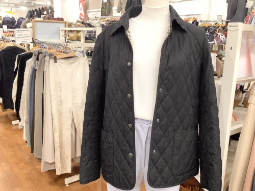 レディースファッションのジャケット