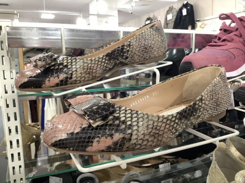 パンプスのフラットパンプス