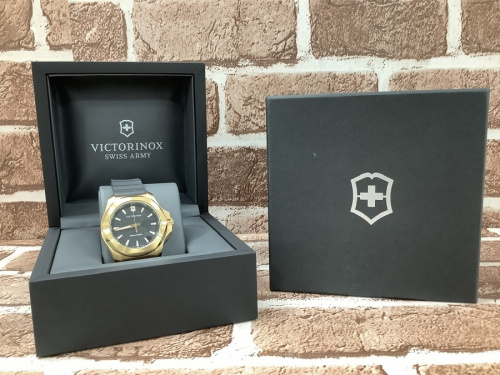 VICTORINOXのヴィクトリノックス